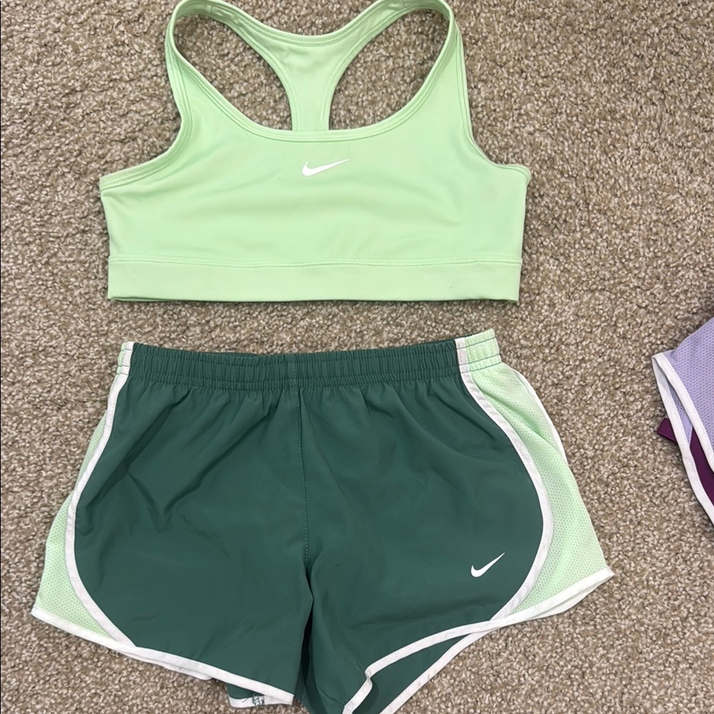Nike Mint and Forest Green Activewear Set